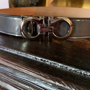 Ferragamo Men’s Shiny Gray Belt